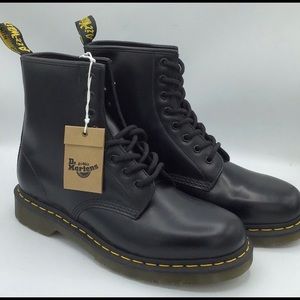 Dr Martens 1460 Smooth Combat Boots- Black